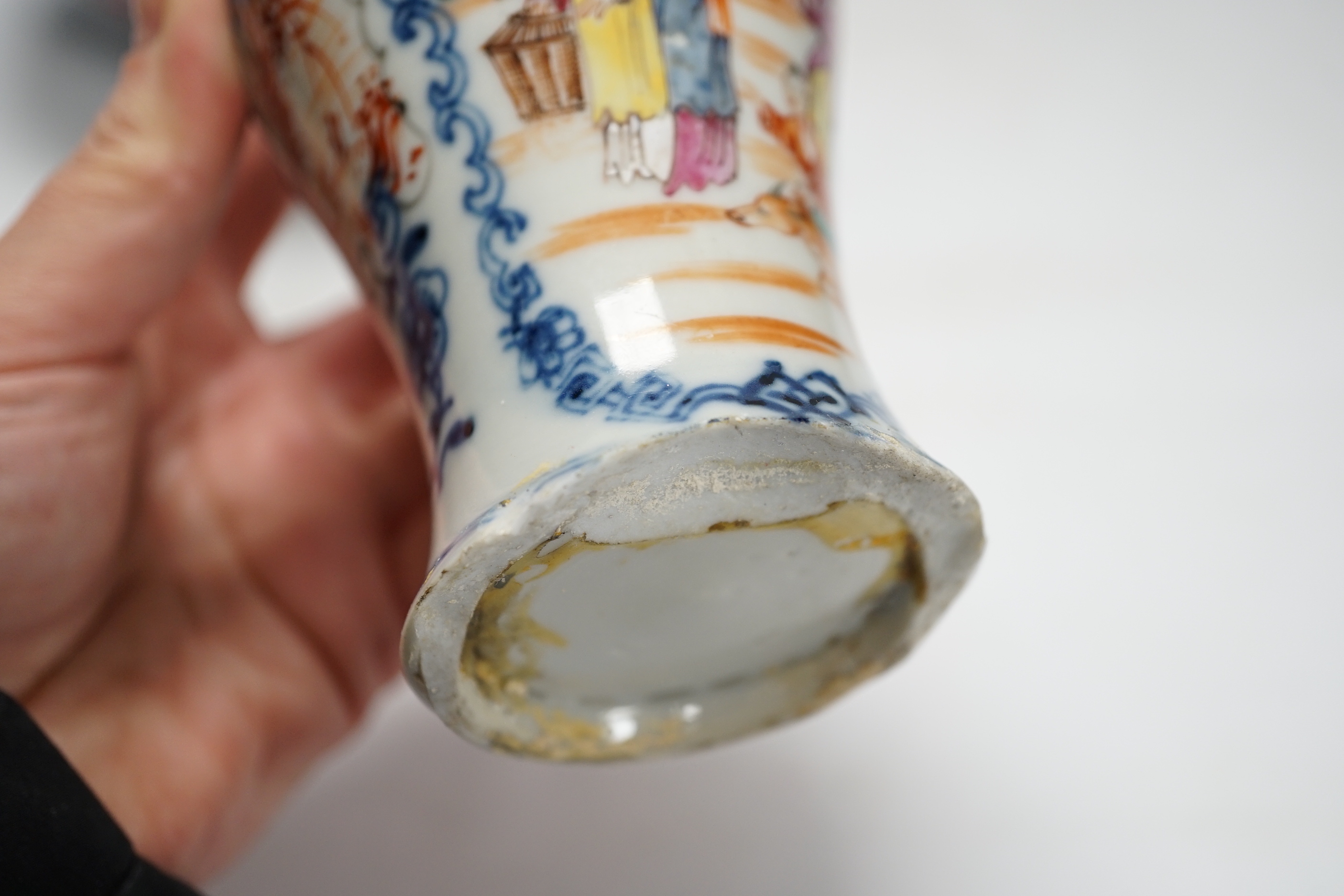 A Chinese famille rose vase and bowl, Qianlong period, bowl 20cm diameter